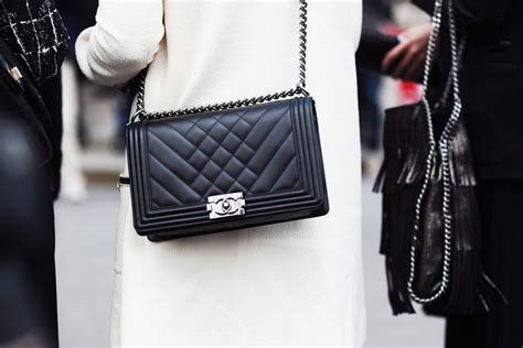 chanel boy bag price hk|香奈兒官網包包.